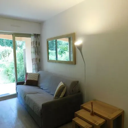T1, Central Park, Climatisation, Piscine, Parking Prive Appartement